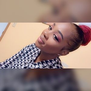 Meet your Posher, Erica